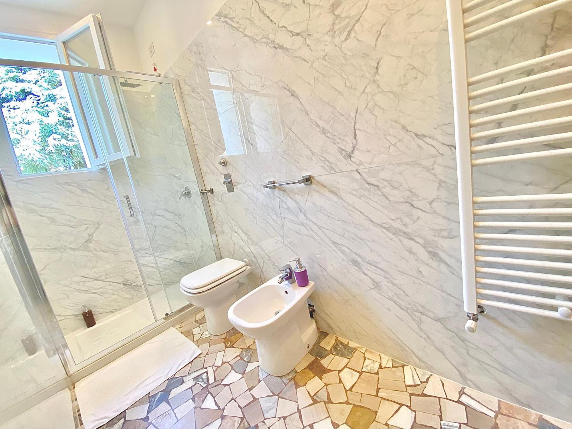 Apt Donati Home, Modernita E Comfort Con Parcheggio Gratuito Privato E Spazio Esterno Privato 카사노 다다 외부 사진