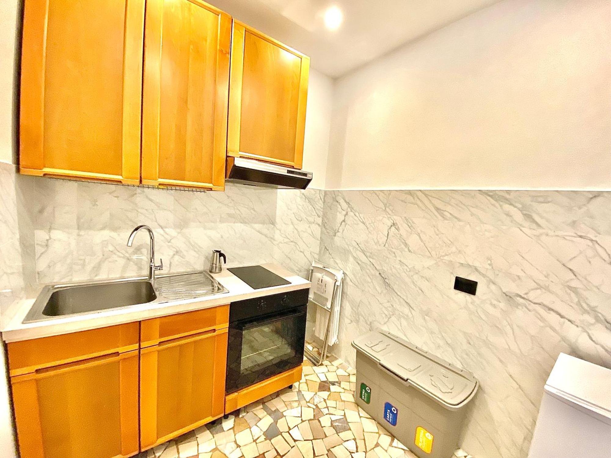 Apt Donati Home, Modernita E Comfort Con Parcheggio Gratuito Privato E Spazio Esterno Privato 카사노 다다 외부 사진