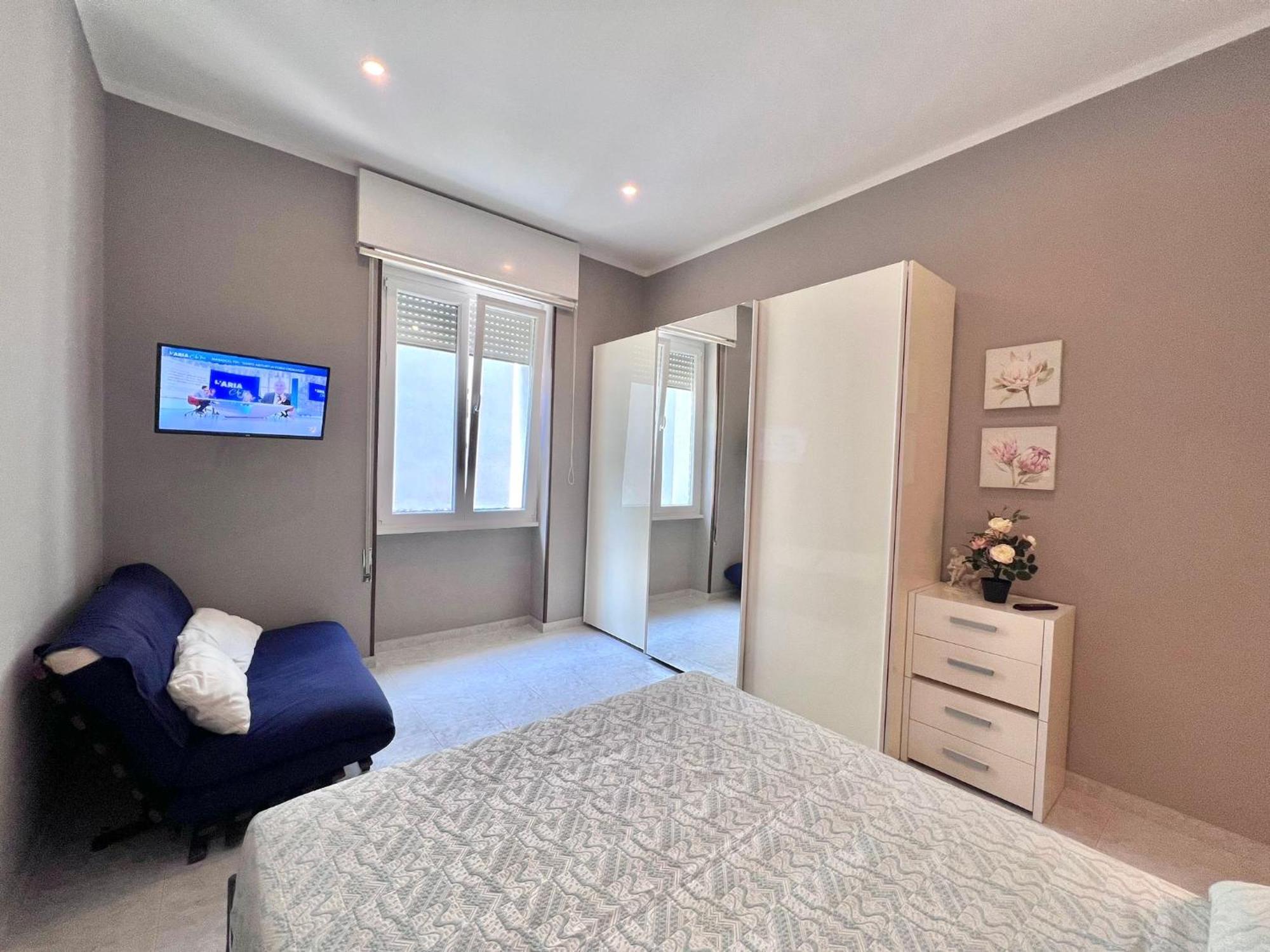 Apt Donati Home, Modernita E Comfort Con Parcheggio Gratuito Privato E Spazio Esterno Privato 카사노 다다 외부 사진